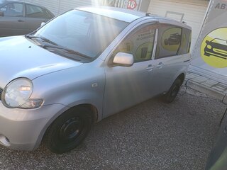2004 Toyota Sienta I, серый, 400000 рублей, вид 4