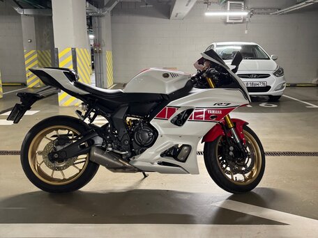 2022 Yamaha YZF-R7, белый, 1000000 рублей, вид 3