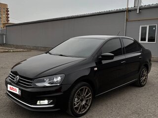 2017 Volkswagen Polo V Рестайлинг, чёрный, 1020000 рублей, вид 1