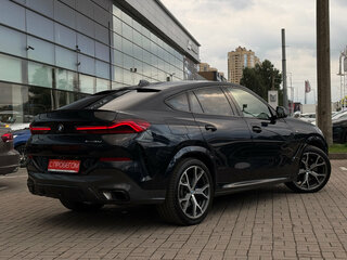 2020 BMW X6 30d III (G06), чёрный, 6449000 рублей, вид 4