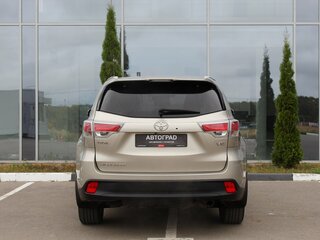 2014 Toyota Highlander III (XU50), золотистый, 3280000 рублей, вид 5