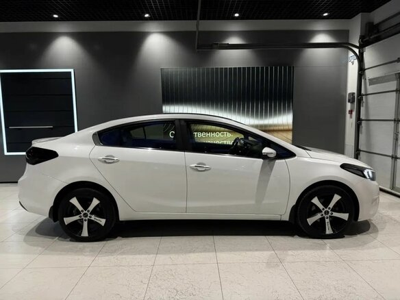 2017 Kia Cerato III Рестайлинг (Classic), белый - вид 6