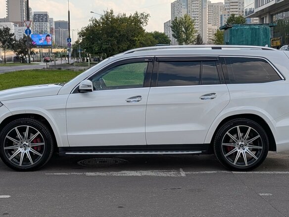 2014 Mercedes-Benz GL-Класс 400 II (X166), белый - вид 1