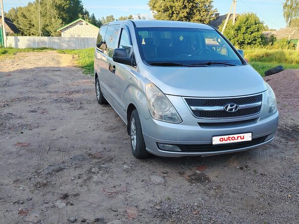 2009 Hyundai Grand Starex I, серый - вид 1