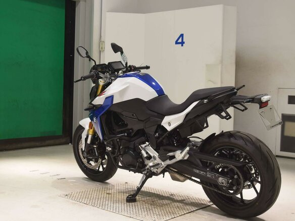 2023 BMW F 900 R, белый, 1177000 рублей - вид 5