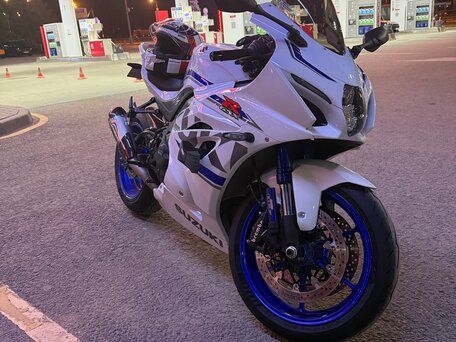 2018 Suzuki GSX-R 1000, белый, 2200000 рублей, вид 2