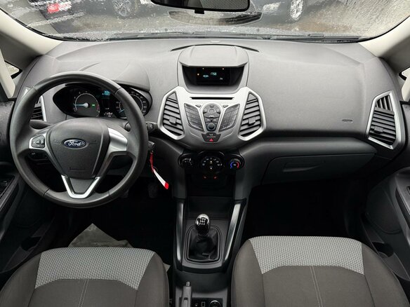 2017 Ford EcoSport II, чёрный - вид 10