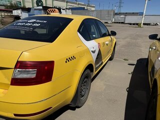 2019 Skoda Octavia III (A7) Рестайлинг, белый, 760000 рублей, вид 4