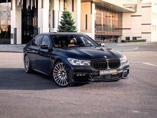 2017 BMW 7 серии 750d xDrive VI (G11/G12), серый, 4250000 рублей, вид 3