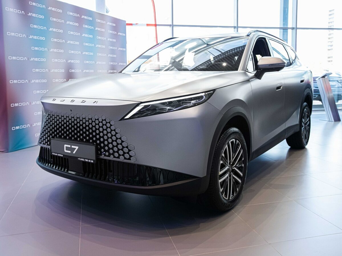 Открыть фотографии: Omoda C7