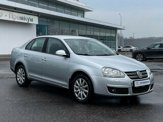 2008 Volkswagen Jetta V, серебристый, 529000 рублей, вид 3