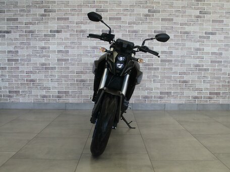 2024 Suzuki GSX-8S, чёрный, 945000 рублей, вид 3