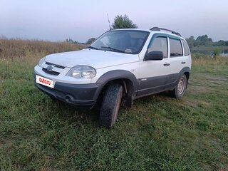 2014 Chevrolet Niva I Рестайлинг, белый, 380000 рублей, вид 1