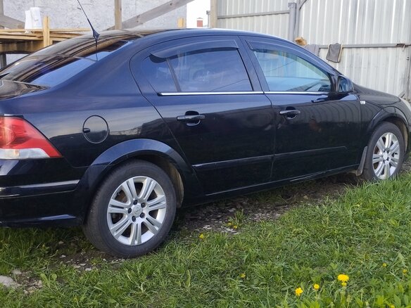 2010 Opel Astra H Рестайлинг, чёрный, 515000 рублей - вид 3