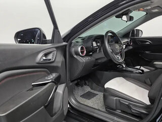 2025 Chevrolet Trax II, чёрный, 1700000 рублей, вид 5