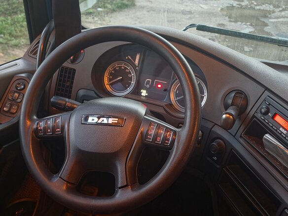 2018 DAF XF, синий, 4050000 рублей - вид 9