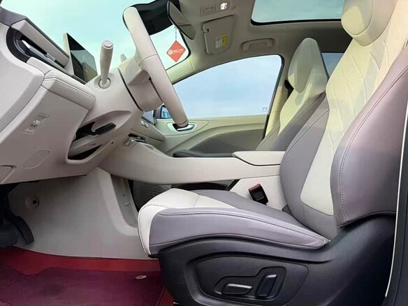 2026 MG 4 EV 53.95 kWh II, фиолетовый, 1900000 рублей - вид 13
