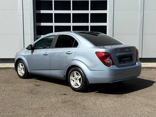 2013 Chevrolet Aveo II, голубой, 453000 рублей, вид 3