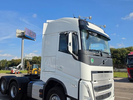 2026 Volvo FH, белый, 24777000 рублей, вид 2