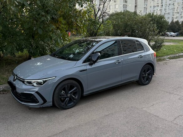 2023 Volkswagen Golf VIII, серый, 1850000 рублей - вид 6