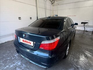 2008 BMW 5 серии 520i V (E60/E61) Рестайлинг, зелёный, 900000 рублей, вид 4