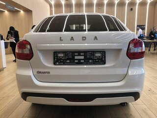 2026 Lada (ВАЗ) Granta I Рестайлинг, белый, 1131000 рублей, вид 5