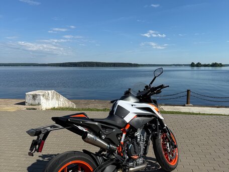 2021 KTM 890 Duke R, белый, 770000 рублей, вид 3