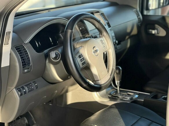 2010 Nissan Pathfinder III Рестайлинг, серый - вид 11