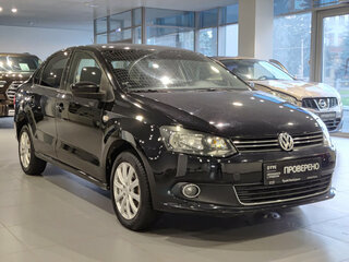 2013 Volkswagen Polo V, чёрный, 820000 рублей, вид 3