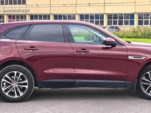 2016 Jaguar F-Pace I, красный - вид 3