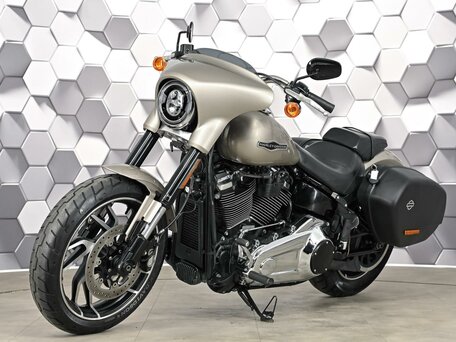 2017 Harley-Davidson Sport Glide, серый, 1499000 рублей, вид 2