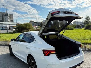 2022 Skoda Octavia IV (A8), белый, 2240000 рублей, вид 5