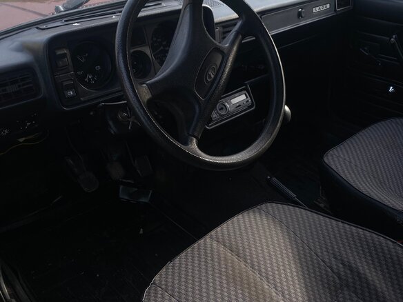 2007 Lada (ВАЗ) 2105, фиолетовый, 70000 рублей - вид 4