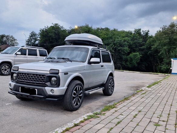 2020 Lada (ВАЗ) 2121 (4x4) Urban I Рестайлинг (2020), серый, 800000 рублей - вид 2