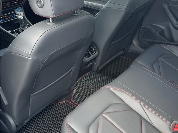 2023 Volkswagen Lavida III Рестайлинг, чёрный, 1550000 рублей - вид 7