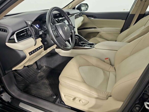 2019 Toyota Camry VIII (XV70), чёрный, 2689000 рублей - вид 17