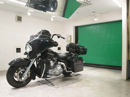 2006 Harley-Davidson Street Glide, чёрный, 660000 рублей, вид 4