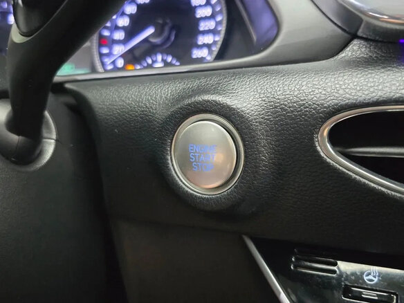 2022 Hyundai Sonata VIII (DN8), чёрный, 2040000 рублей - вид 4
