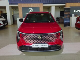 2026 Changan UNI-S I Рестайлинг, красный, 3249900 рублей, вид 3