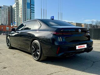 2023 BMW 7 серии 740d xDrive VII (G70), чёрный, 13790000 рублей, вид 4