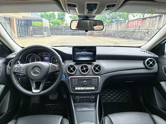 2018 Mercedes-Benz GLA 200 I (X156) Рестайлинг, белый, 1795000 рублей - вид 3