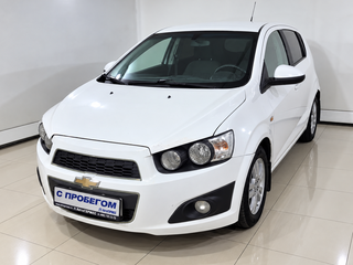 2013 Chevrolet Aveo II, белый, 490000 рублей, вид 1