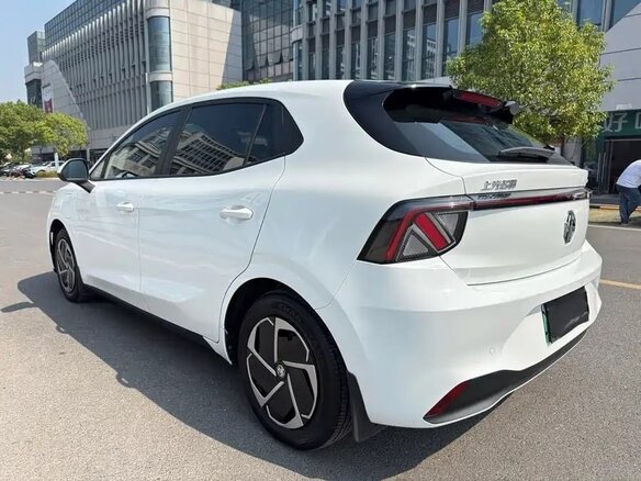 2025 MG 4 EV 42.8 kWh II, белый, 2500000 рублей - вид 6