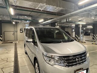 2014 Nissan Serena IV (C26), серый, 1360000 рублей, вид 4