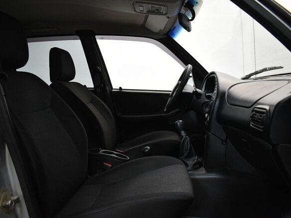 2019 Chevrolet Niva I Рестайлинг, серебристый, 775000 рублей - вид 10