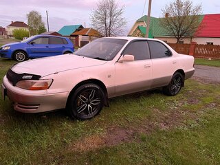1994 Toyota Windom I (XV10), белый, 350000 рублей, вид 2