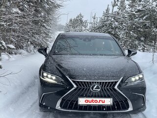 2022 Lexus ES 250 VII Рестайлинг, чёрный, 4000000 рублей, вид 3