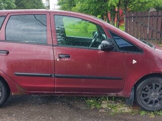 2005 Mitsubishi Colt VI (Z20/Z30), красный, 240000 рублей, вид 2