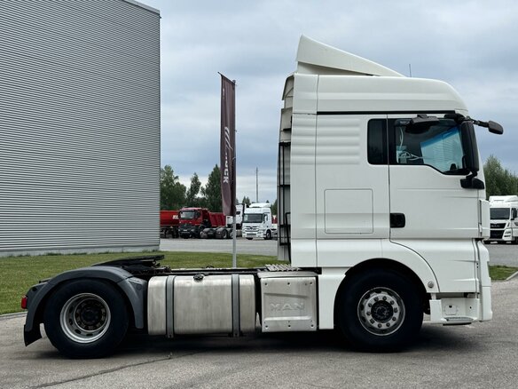 2017 MAN TGX, белый, 3650000 рублей - вид 3