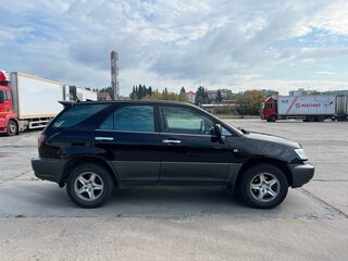 1998 Toyota Harrier I (XU10), чёрный, 650000 рублей, вид 5